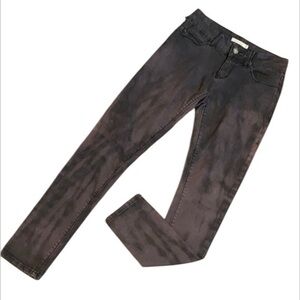 Silence and Noise size 26 skinny jeans